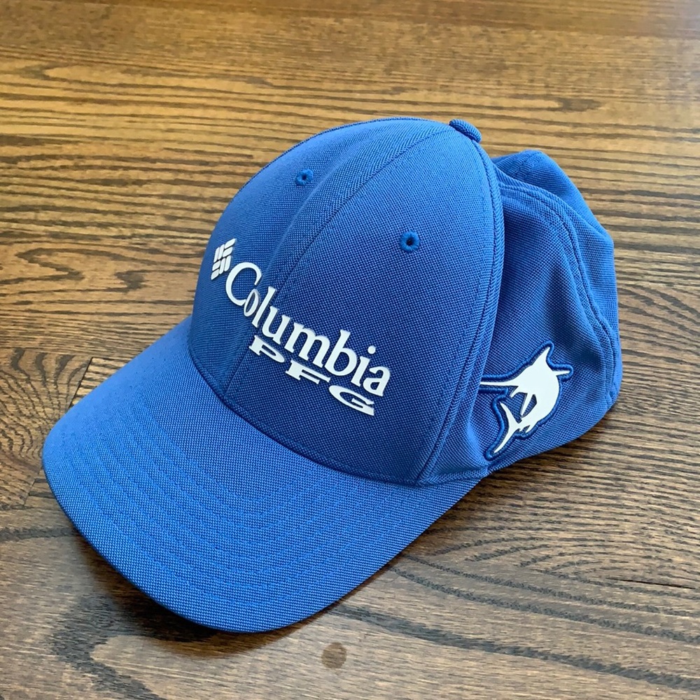 Columbia Flexfit Performance Fishing Gear Blue Cap EUC